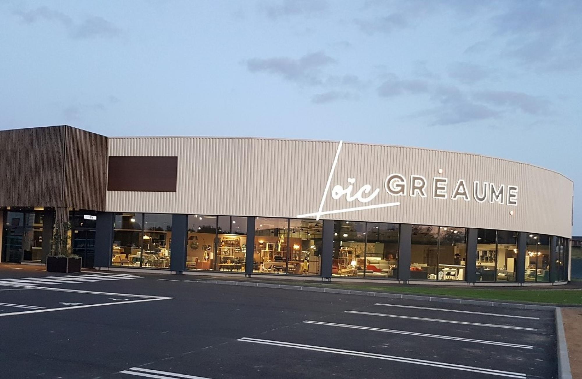 Enseigne lumineuse lettres découpées en PMMA