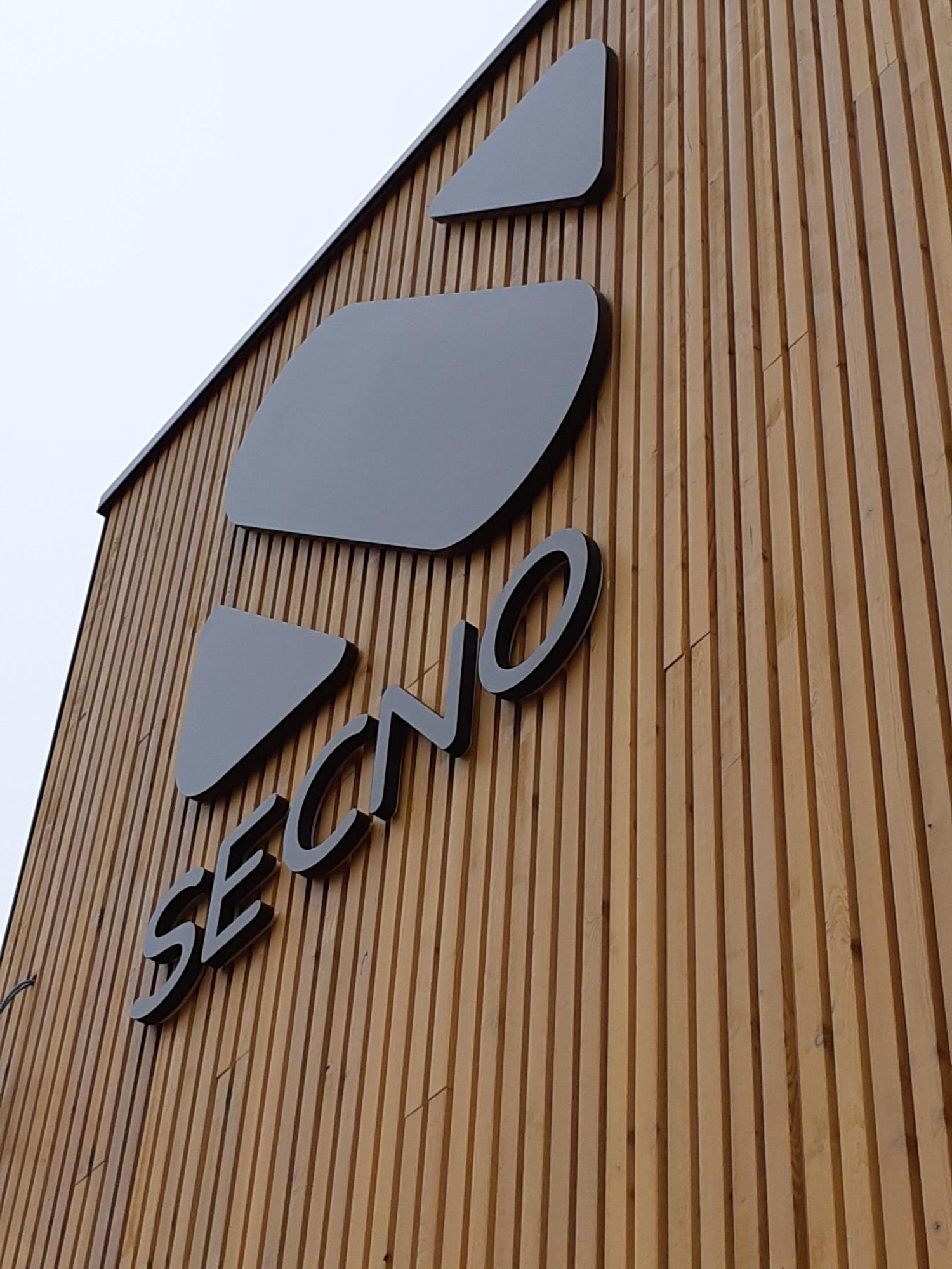 Lettres découpées en PVC 30mm laqué