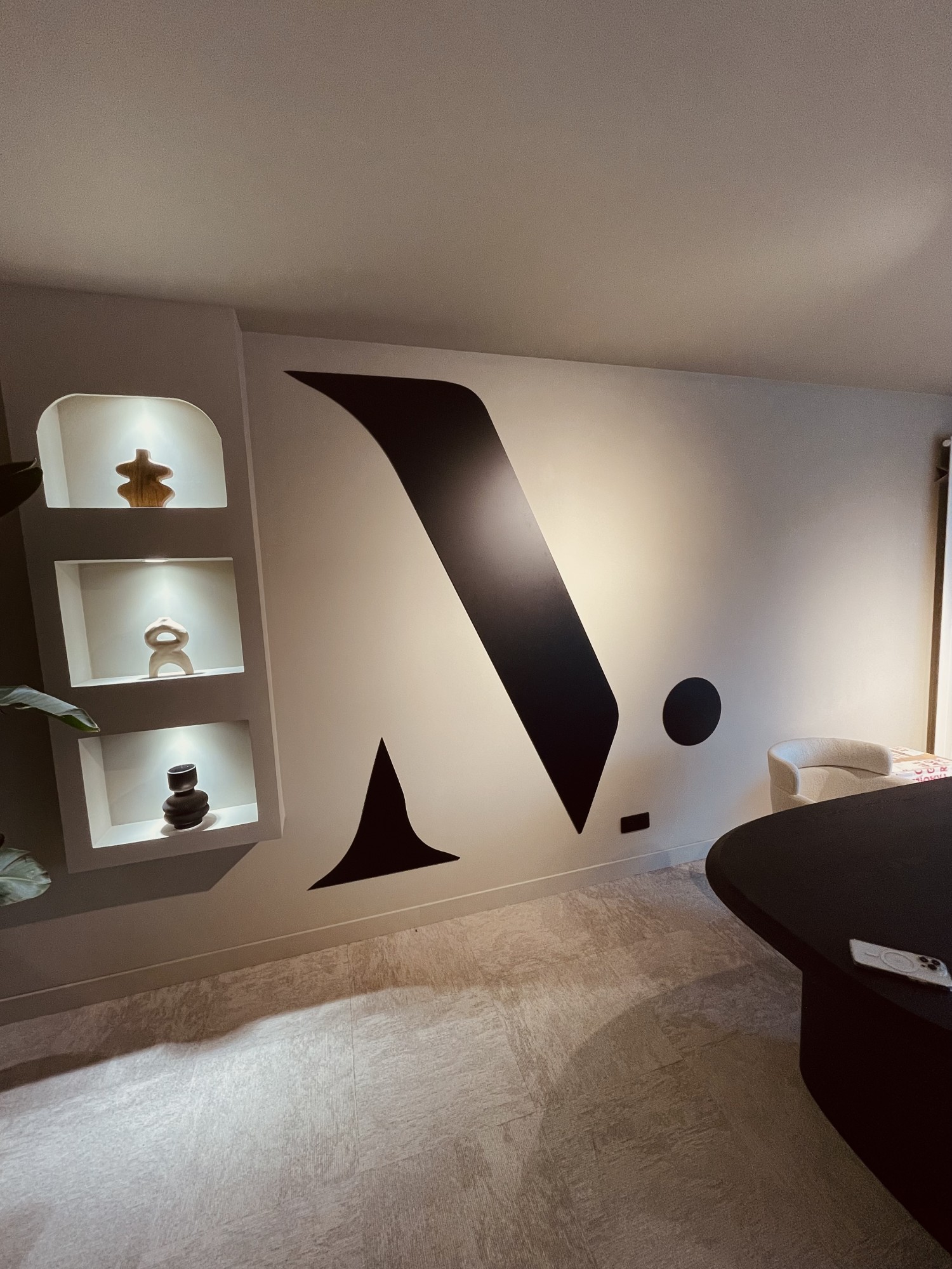 Décor de bureaux en découpe d'adhésif