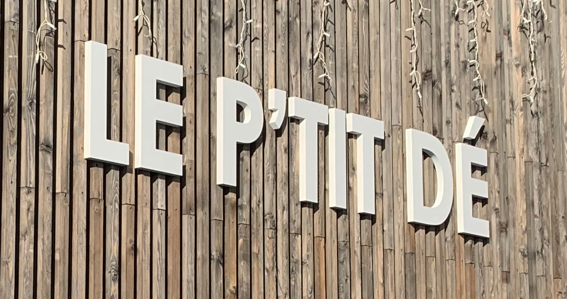 Lettres découpées 8