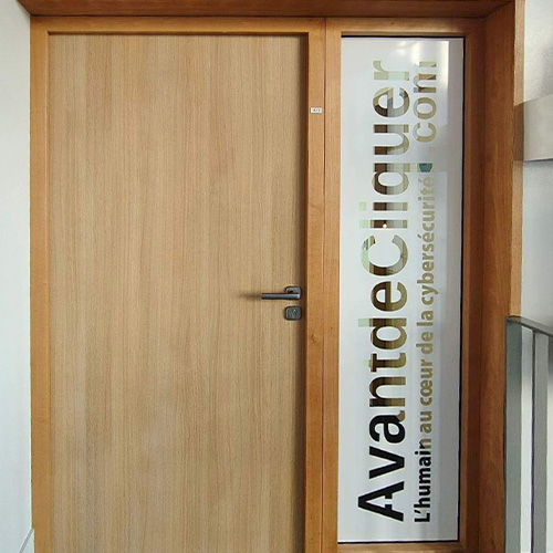 Vitrophanie intérieure 8